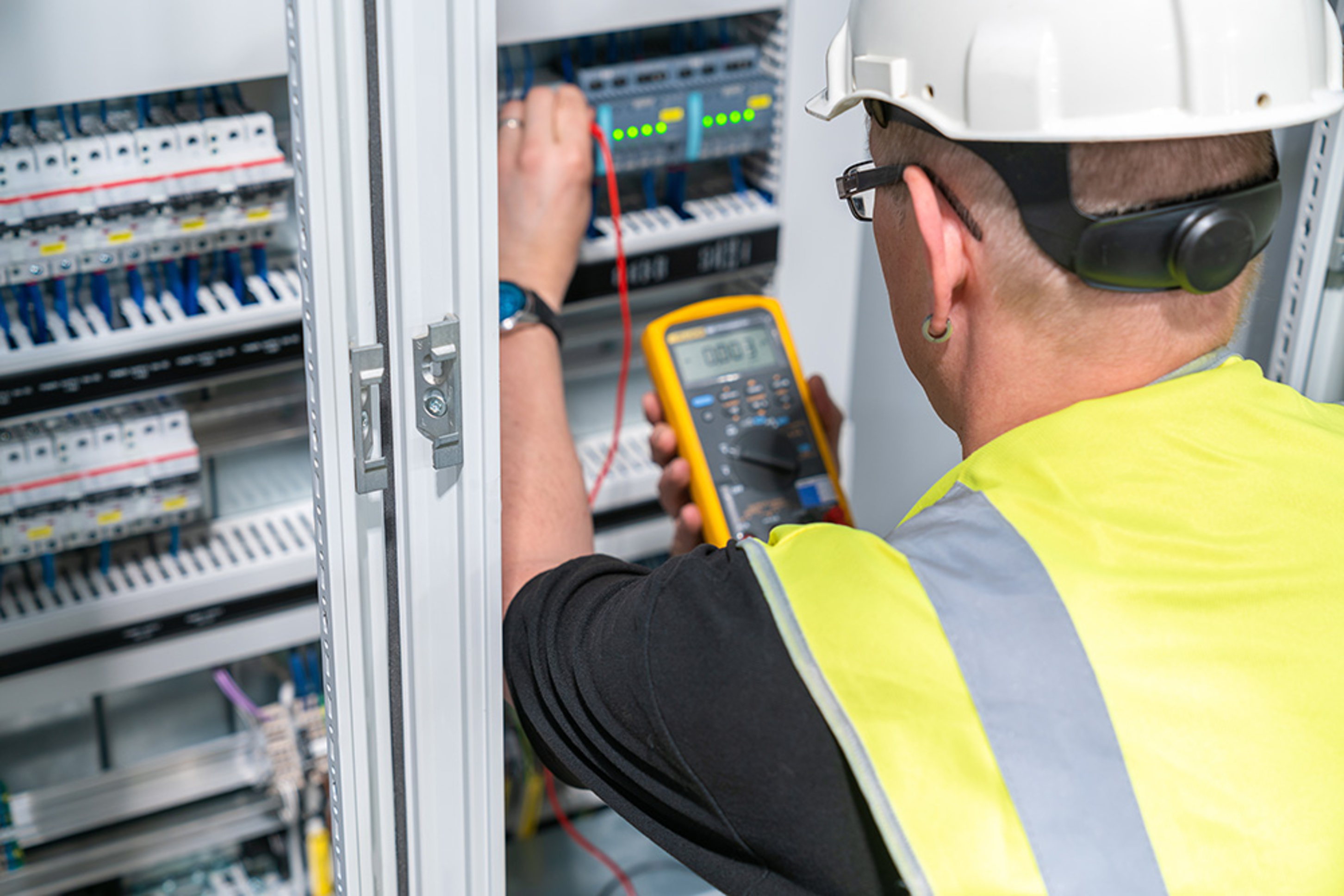 Elektroanlagen-Kontrolle bei AH-Elektroprojekt GmbH in Erding