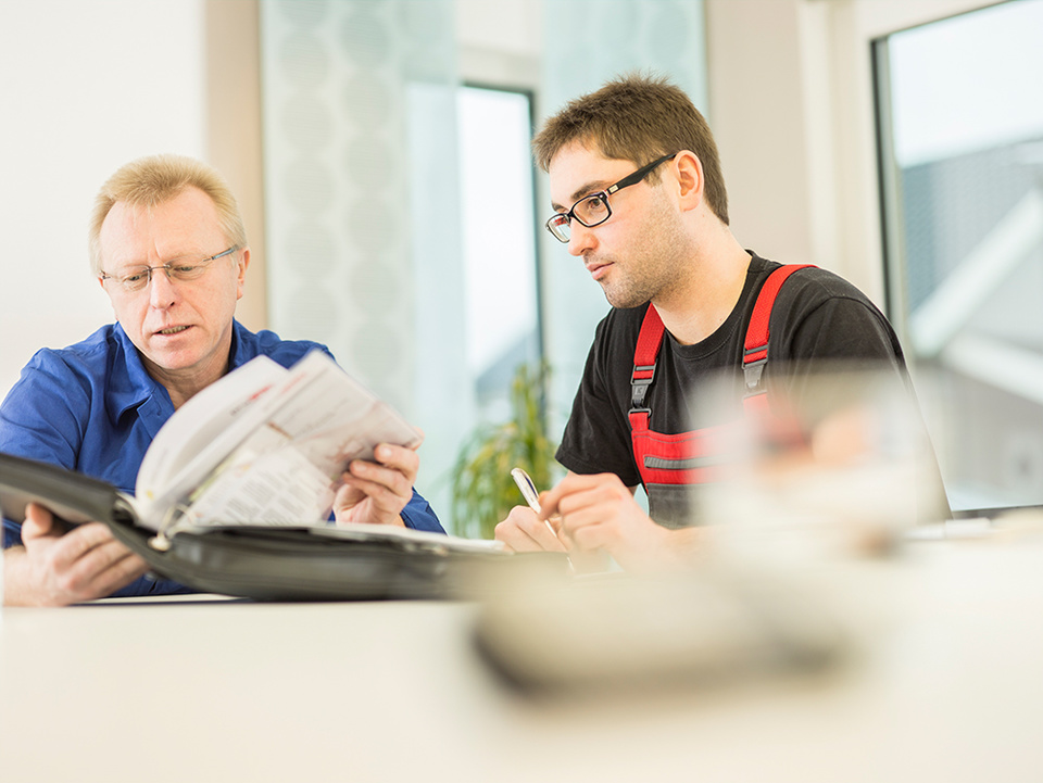 C F021889 bei AH-Elektroprojekt GmbH in Erding