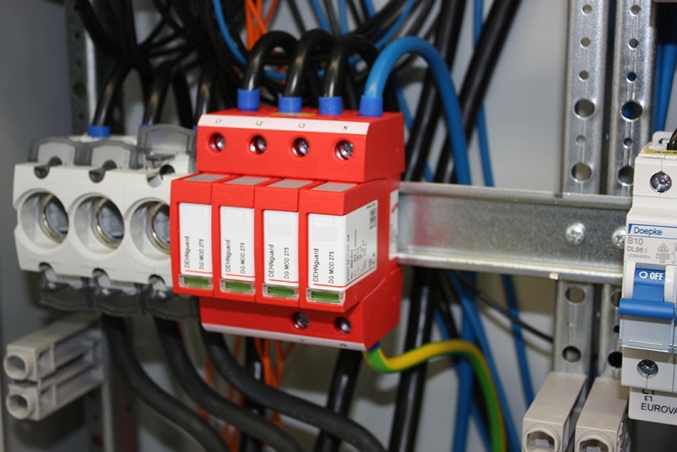 U berspannungsschutz bei AH-Elektroprojekt GmbH in Erding