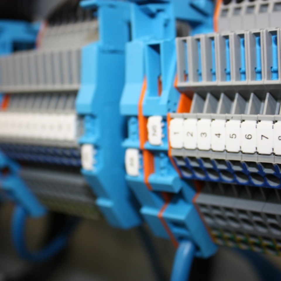 Industrie und Gewerbe bei AH-Elektroprojekt GmbH in Erding